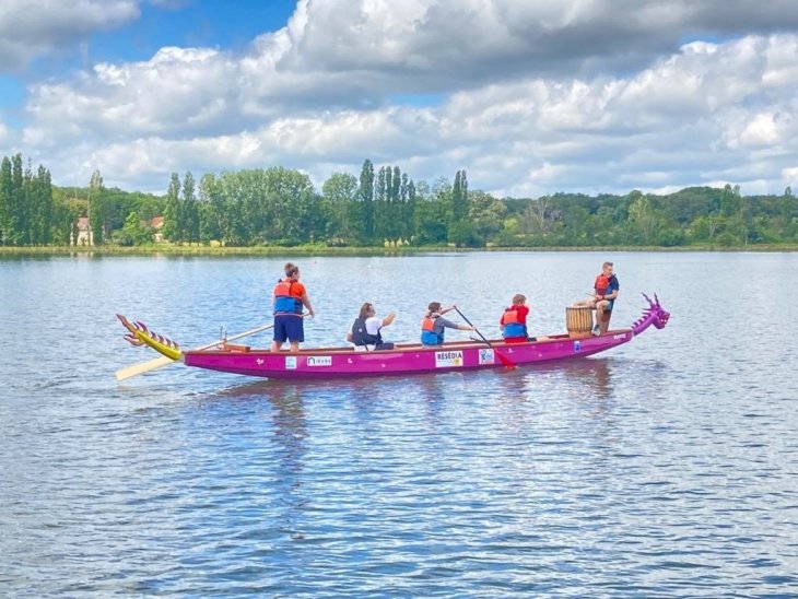 Première mise à l’eau en équipe bateau Dragon-Boat